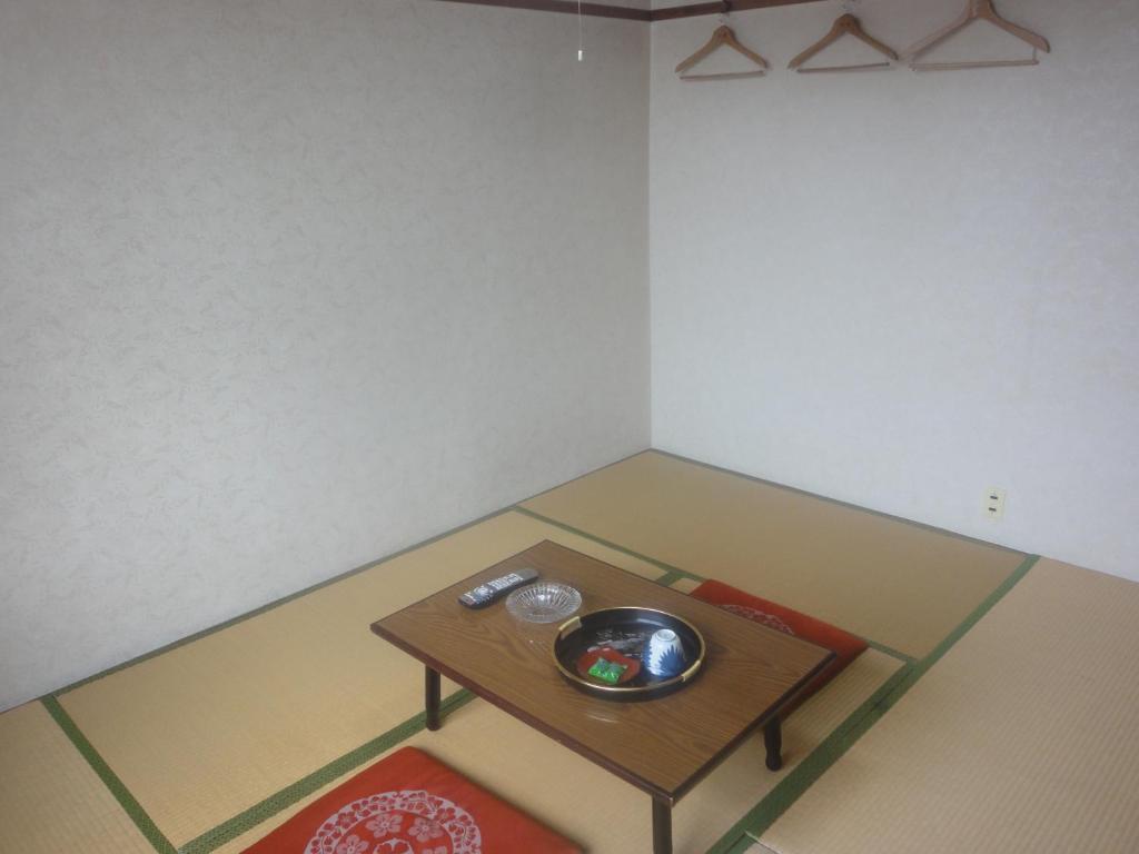 Tenryu Ryokan Hiroshima Chambre photo